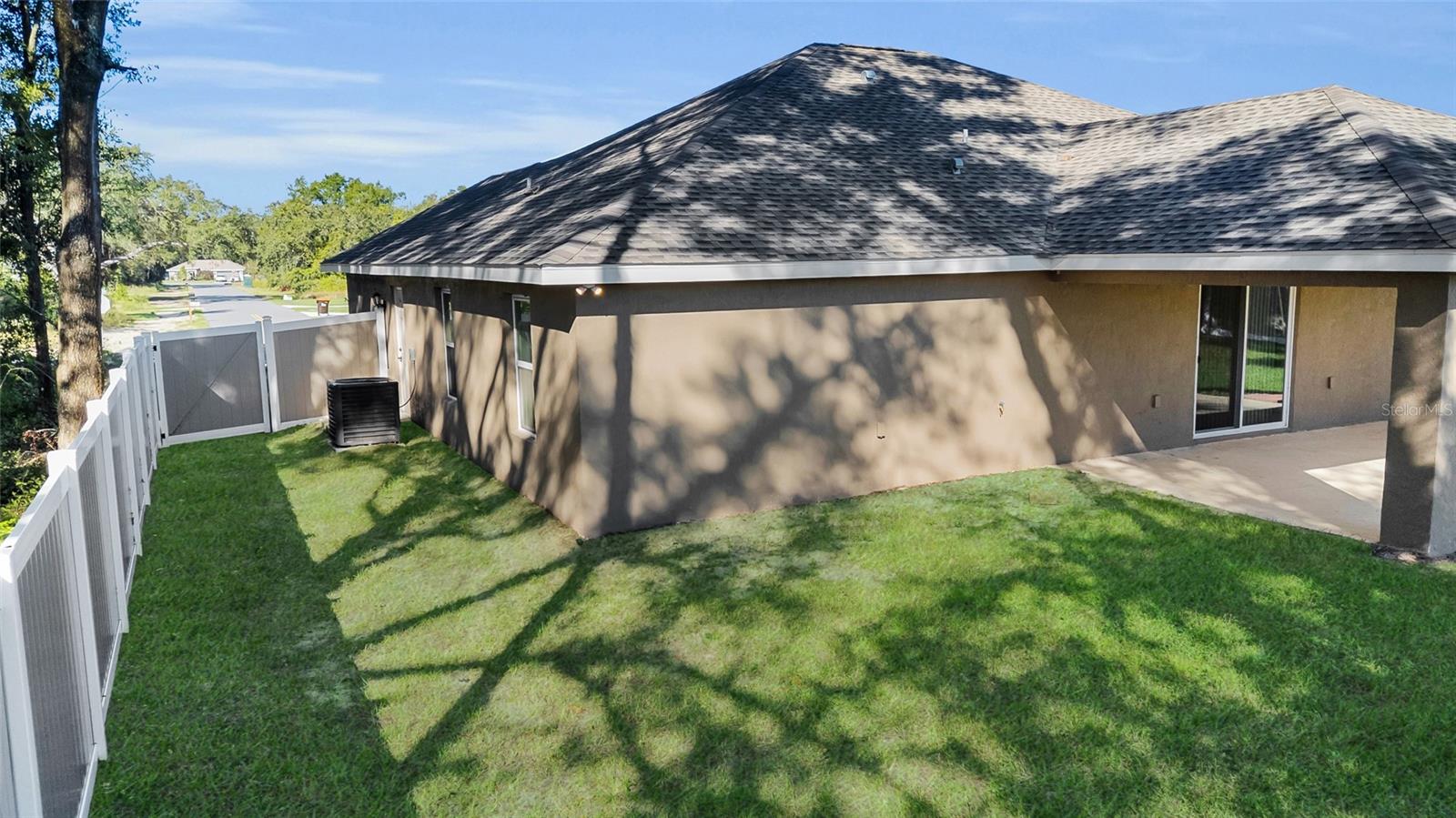 1645 Sw 168th Loop Property Photo 48