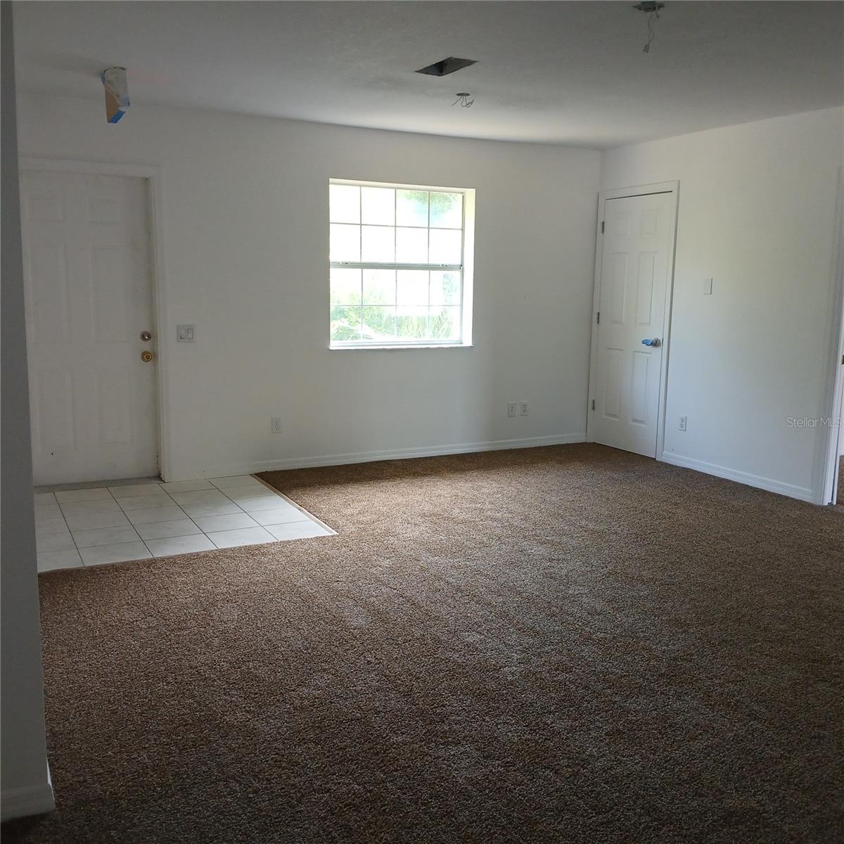 2041 N Donovan Ave #2nd Fl. Property Photo 13