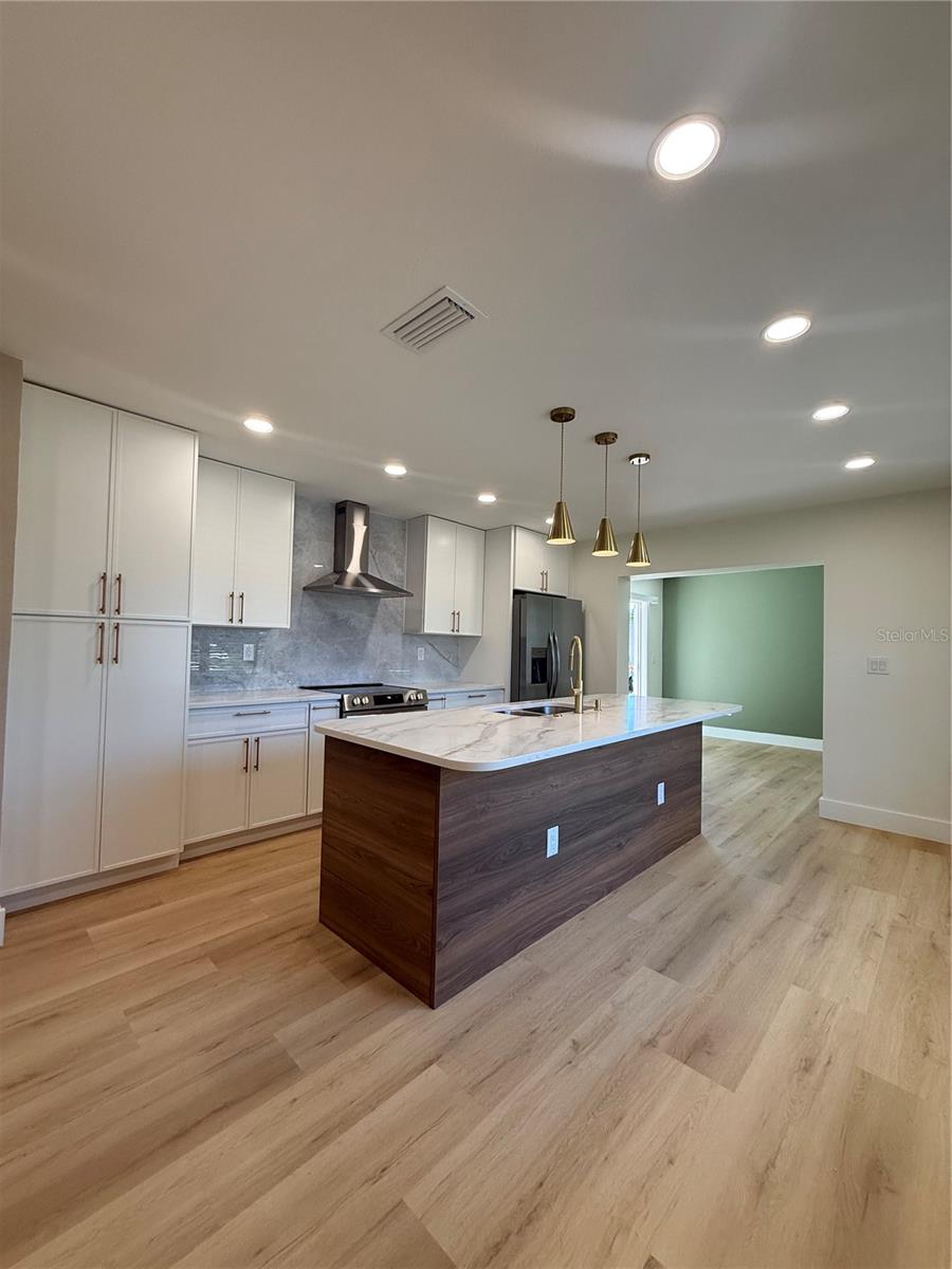 1908 51st Ave W Property Photo 9