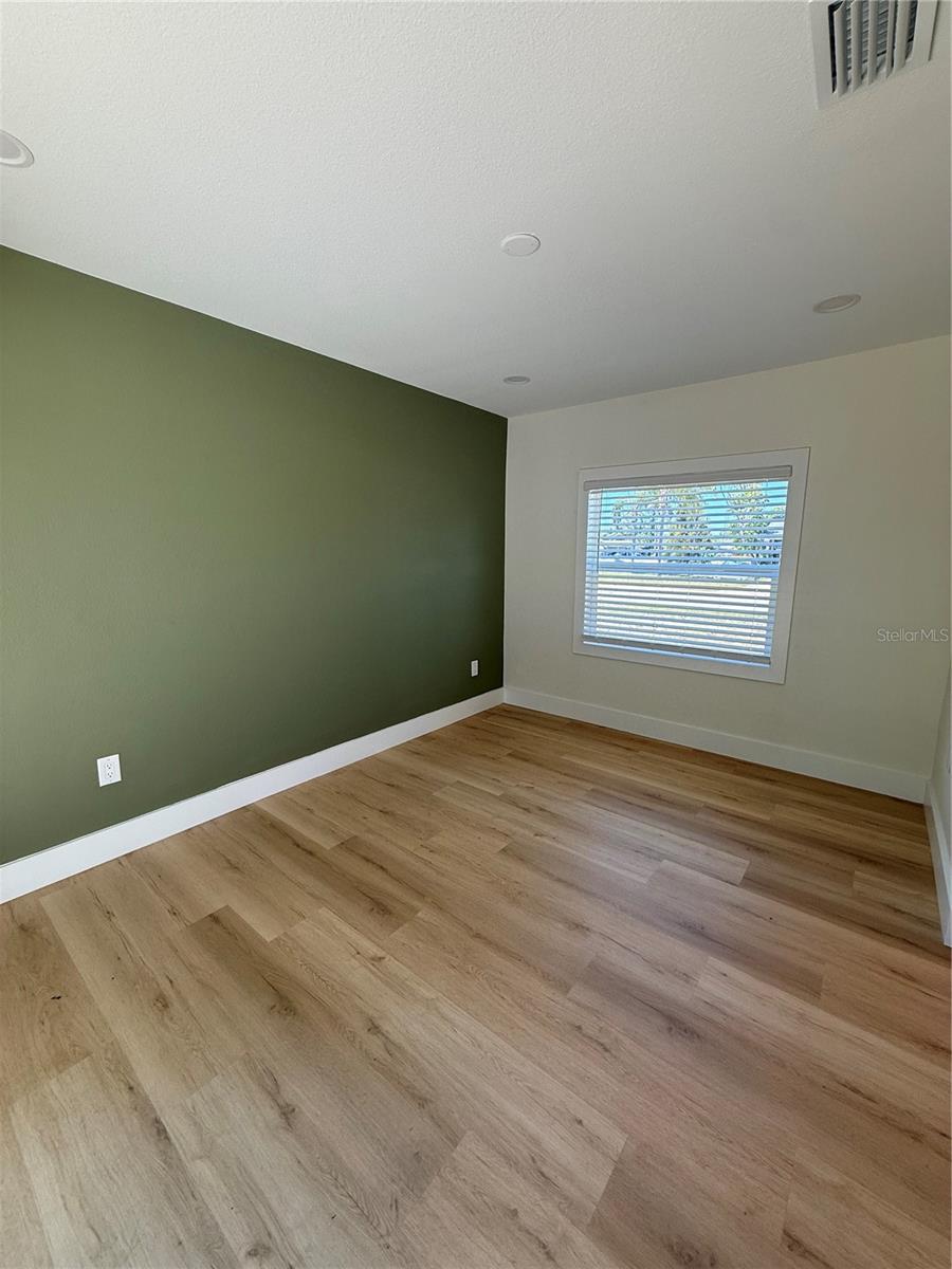 1908 51st Ave W Property Photo 11