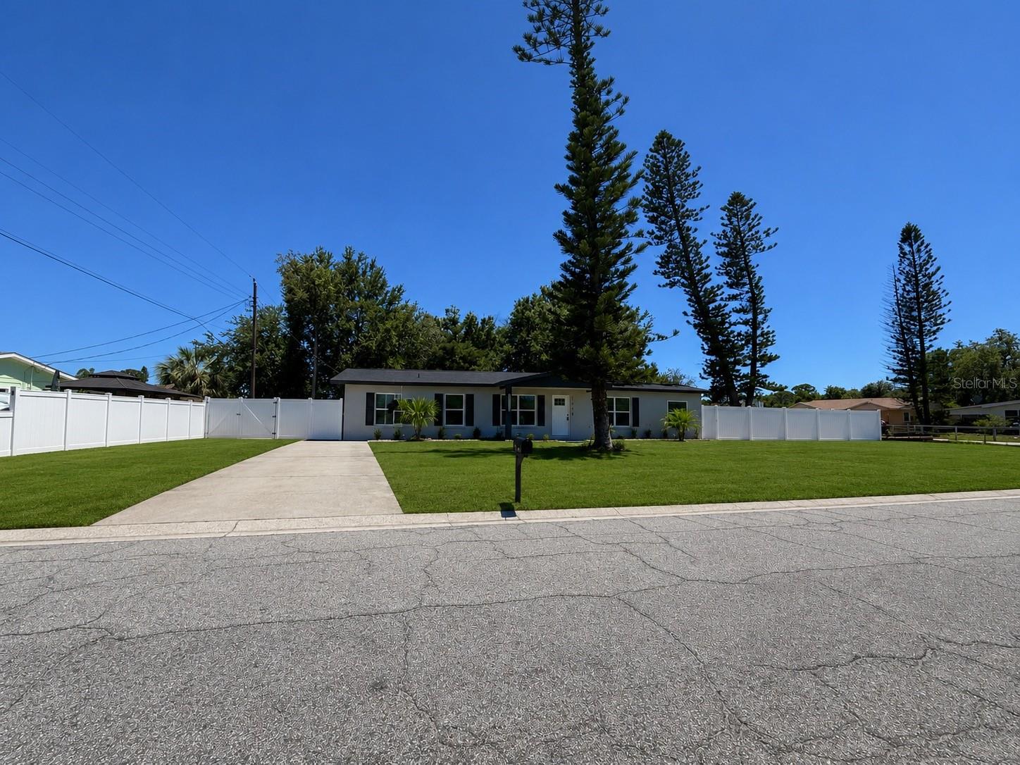1908 51st Ave W Property Photo 44