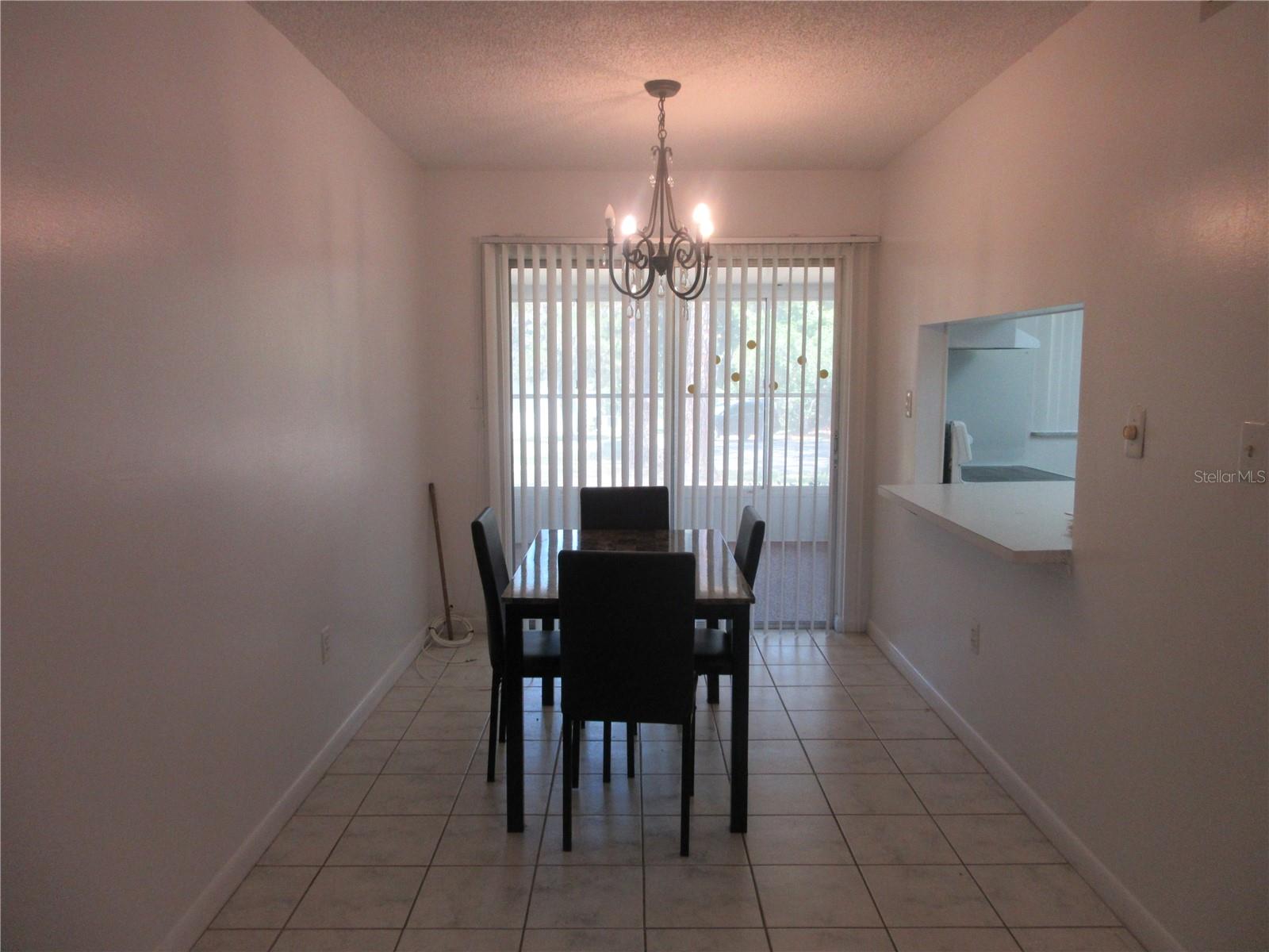 2410 Se 16th Ave #h Property Photo 3