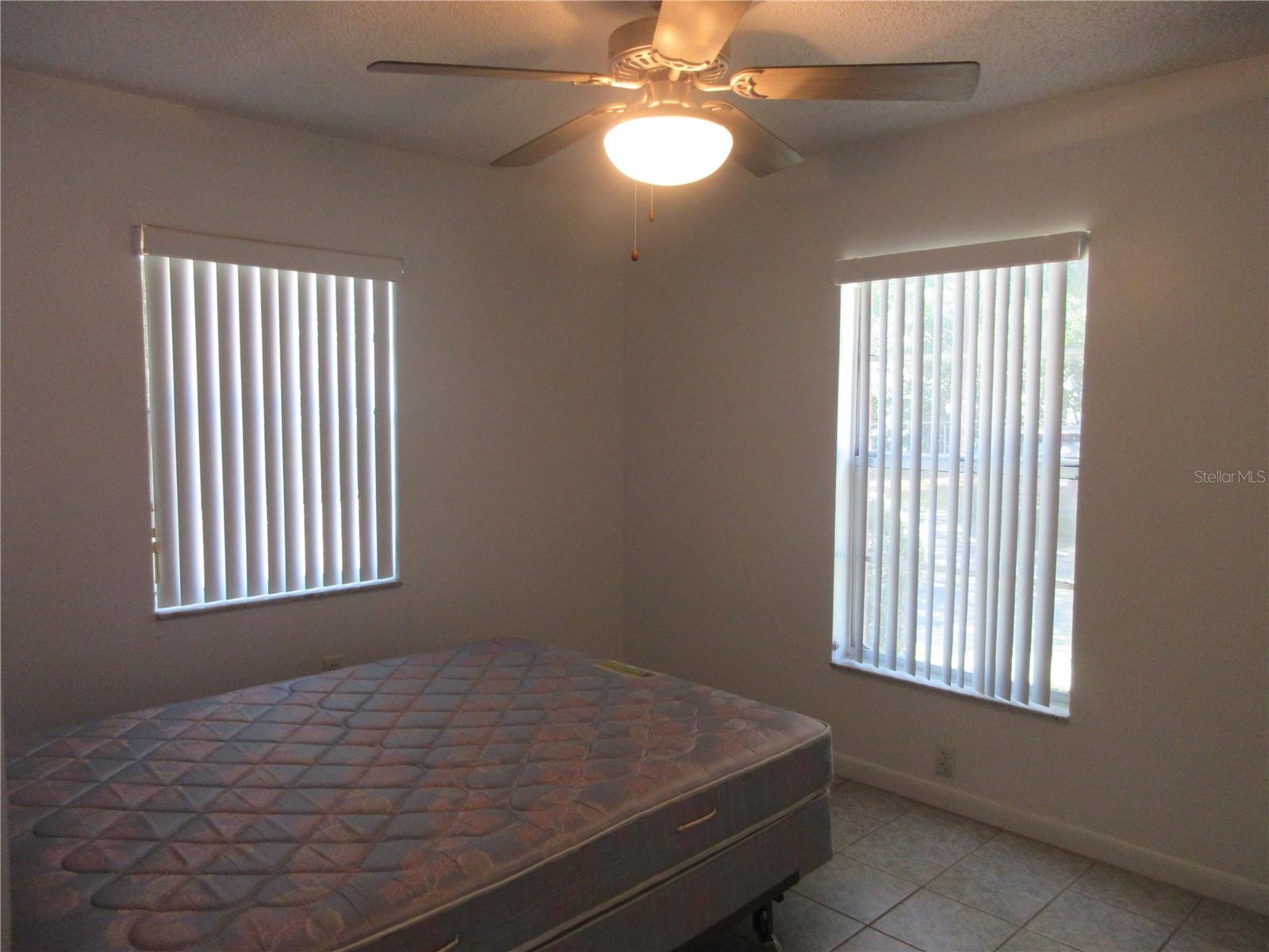 2410 Se 16th Ave #h Property Photo 10