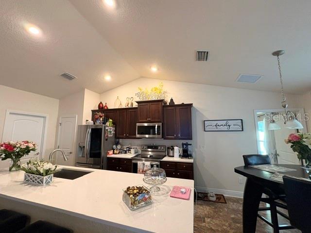 8262 Se 158th Pl Property Photo 11
