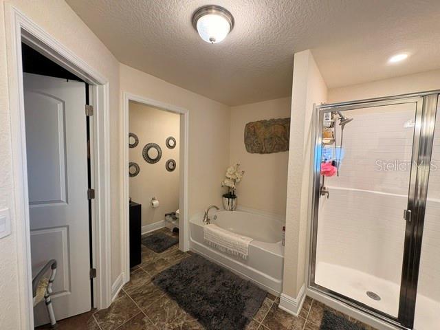 8262 Se 158th Pl Property Photo 28