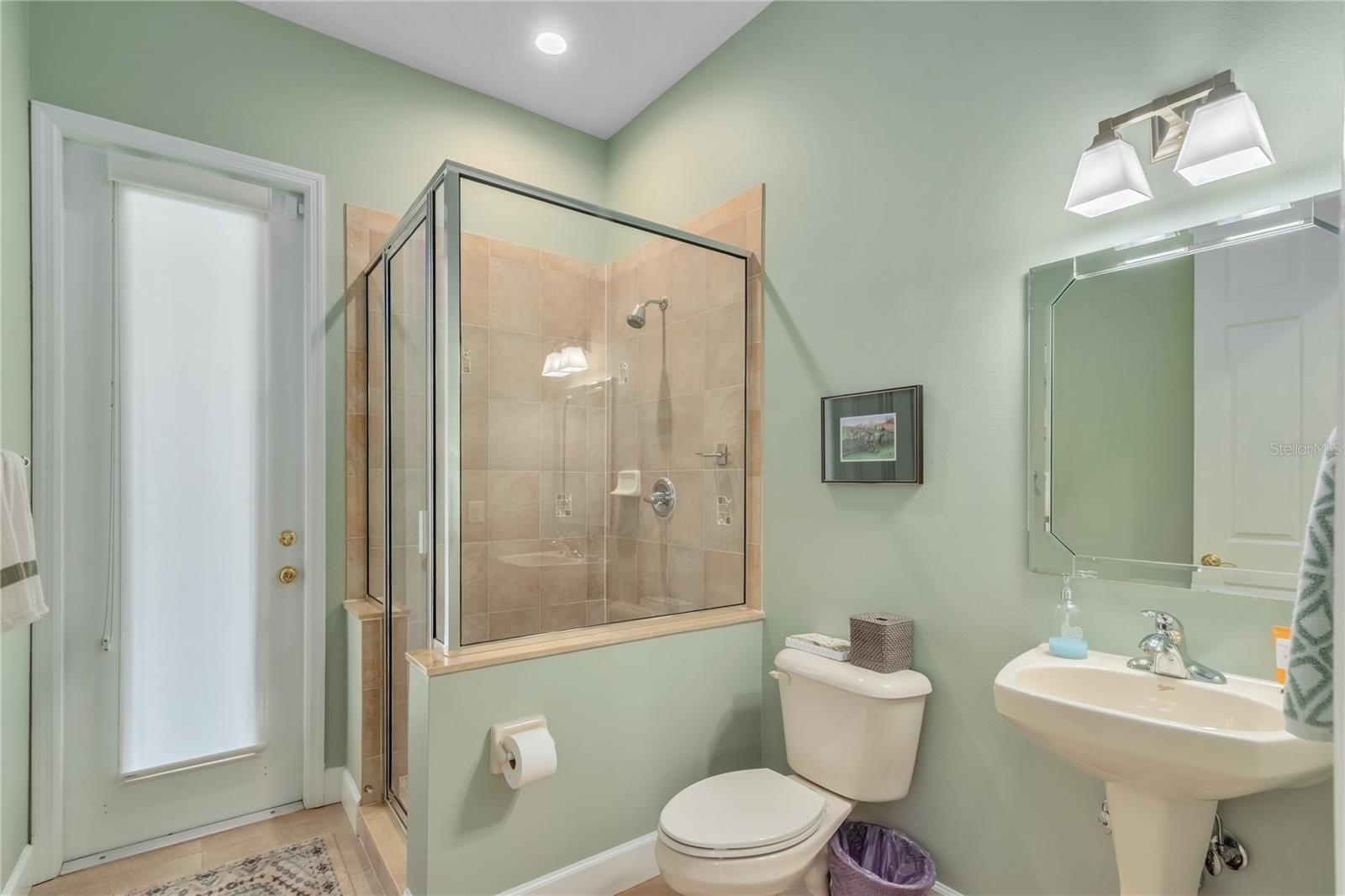 6957 Nw 54th Loop Property Photo 15