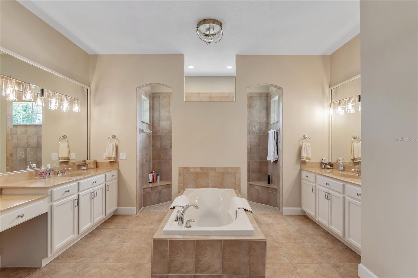 6957 Nw 54th Loop Property Photo 19
