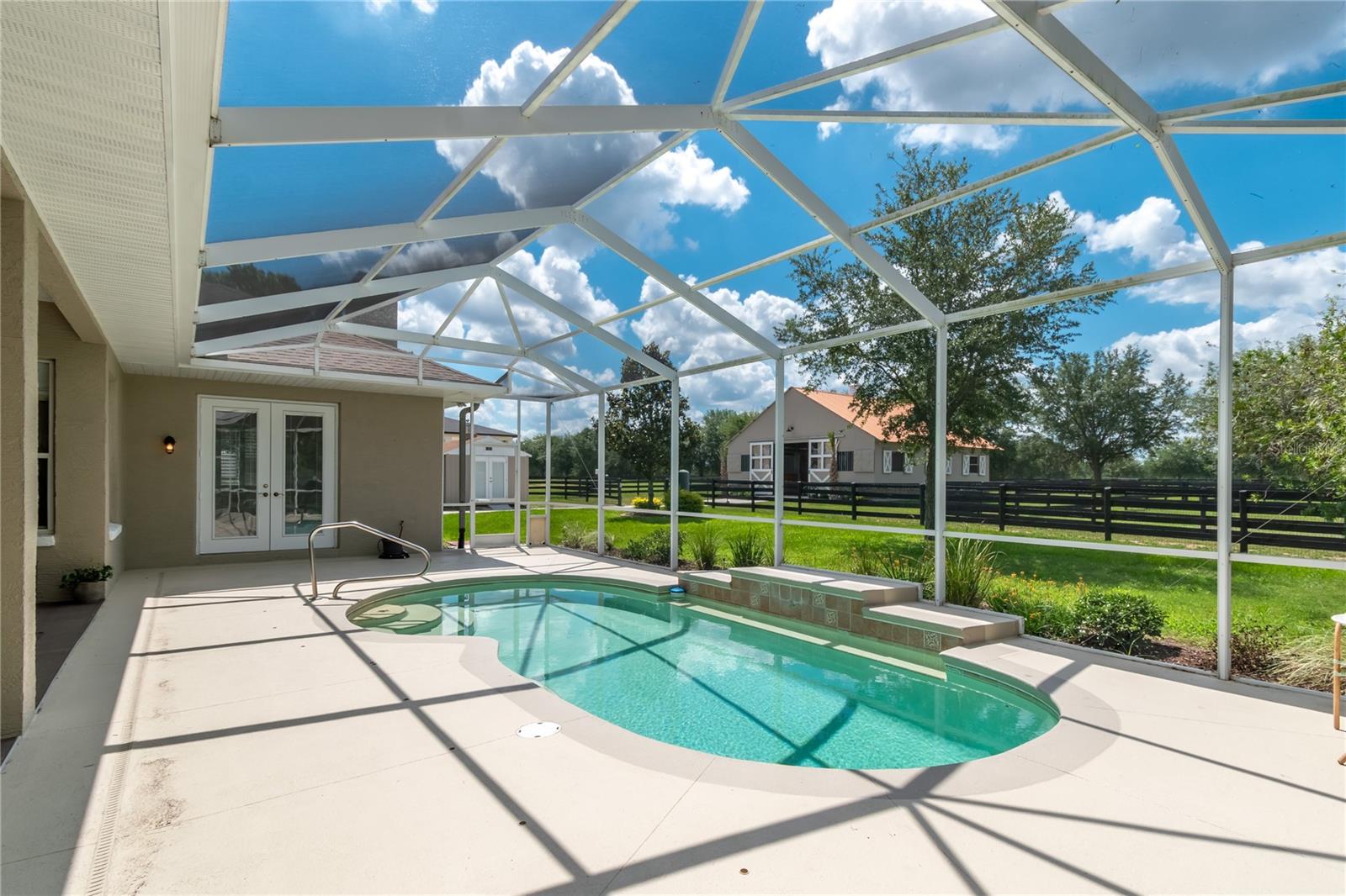 6957 Nw 54th Loop Property Photo 38