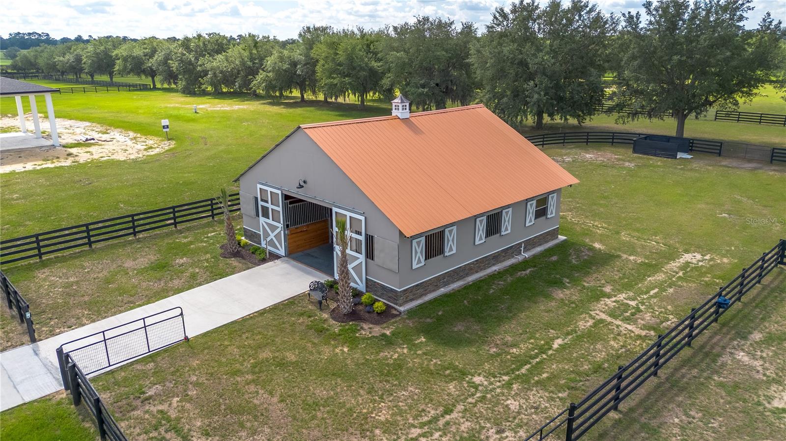 6957 Nw 54th Loop Property Photo 45