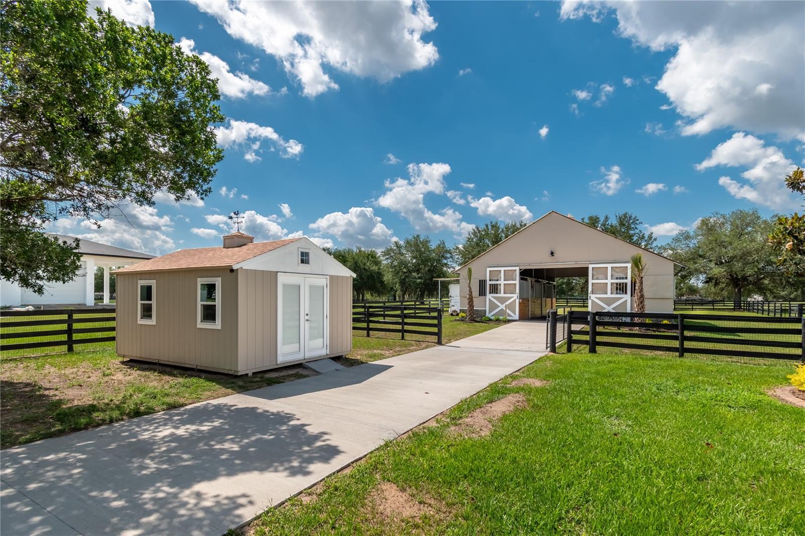 6957 Nw 54th Loop Property Photo 46