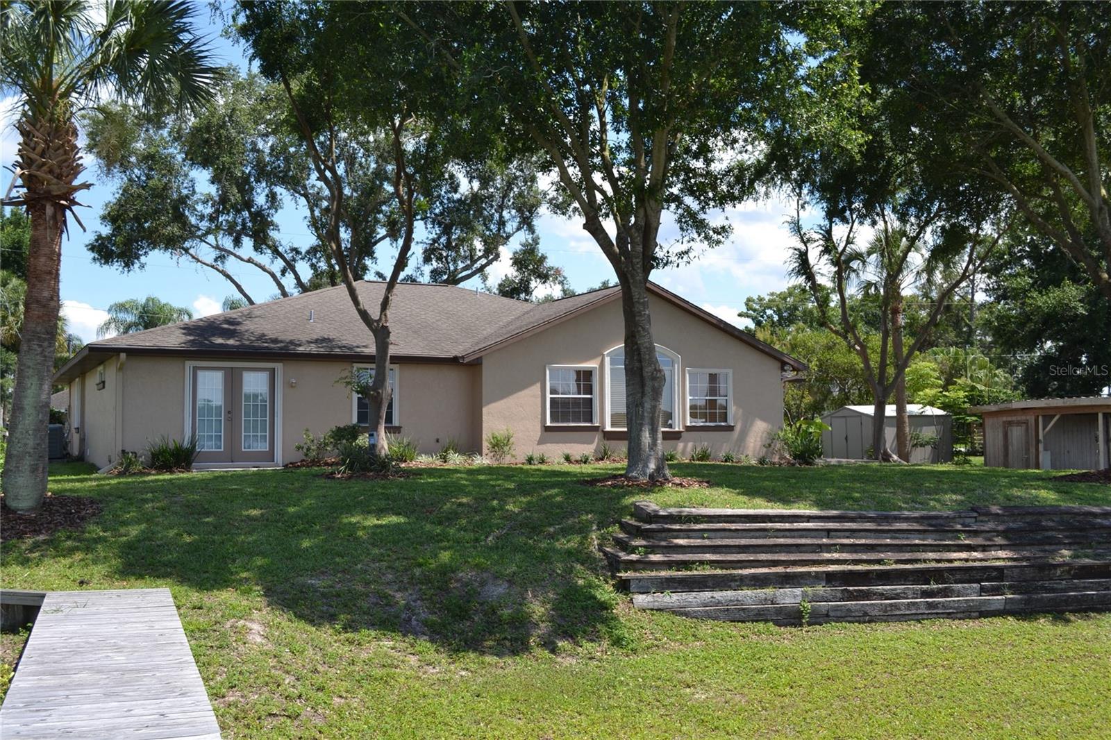 26 Se Ocale Way Property Photo 3