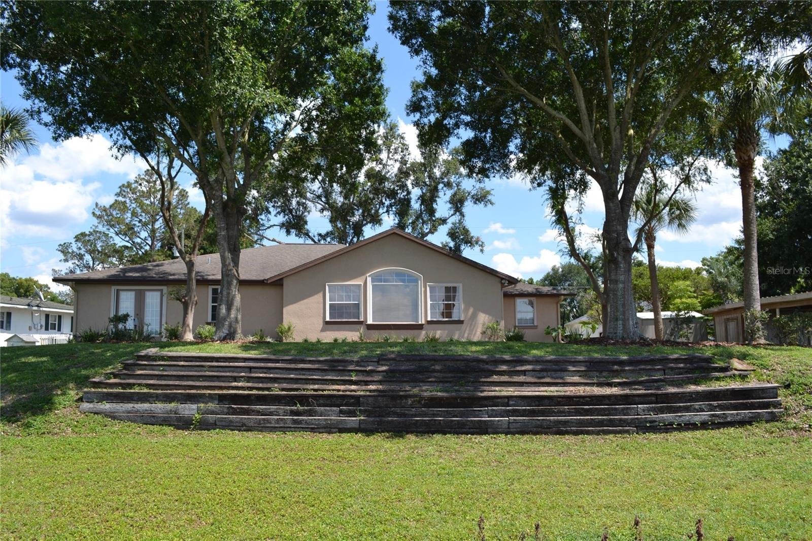 26 Se Ocale Way Property Photo 6
