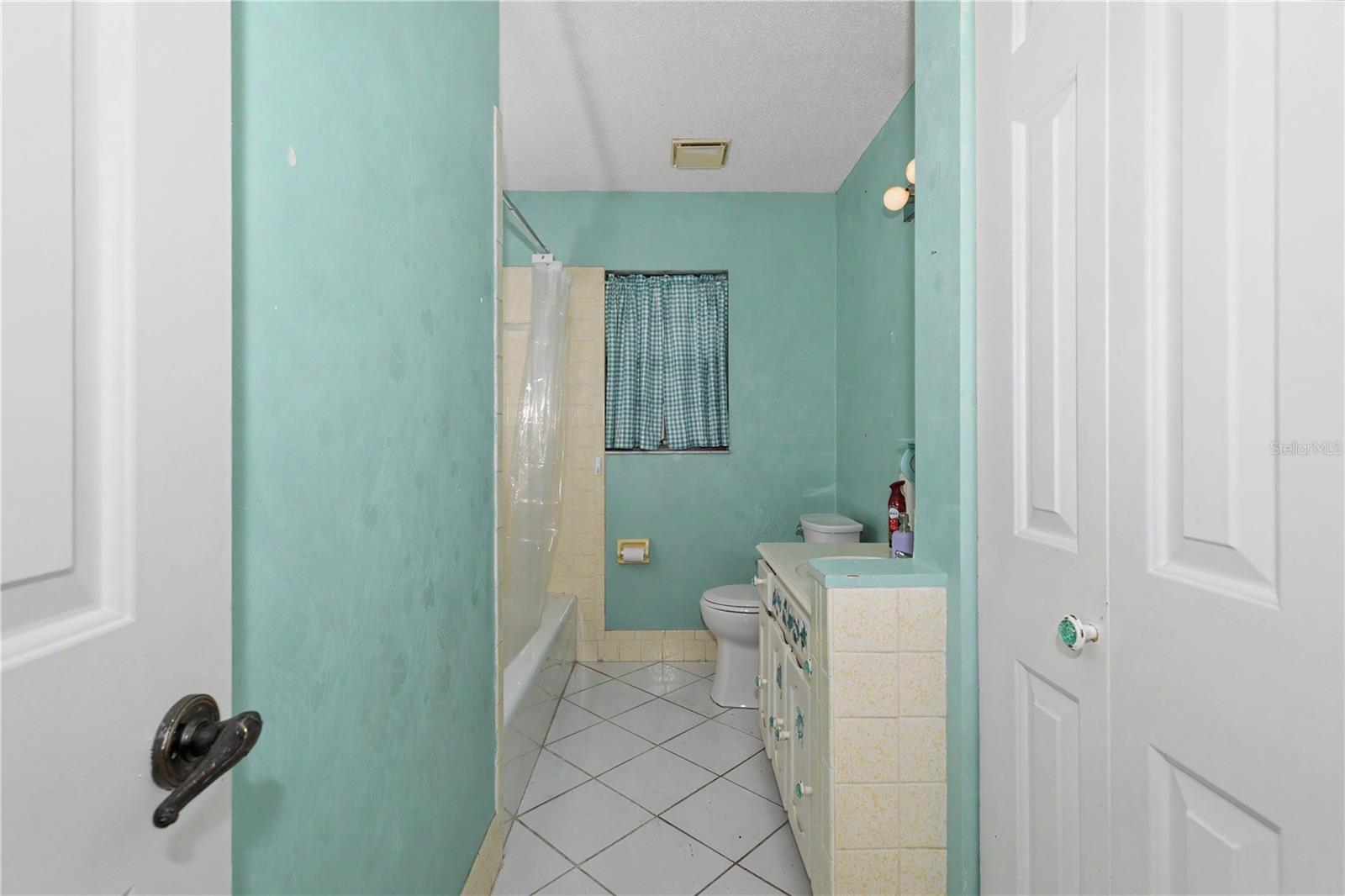 536 Ne 40th Ave Property Photo 23