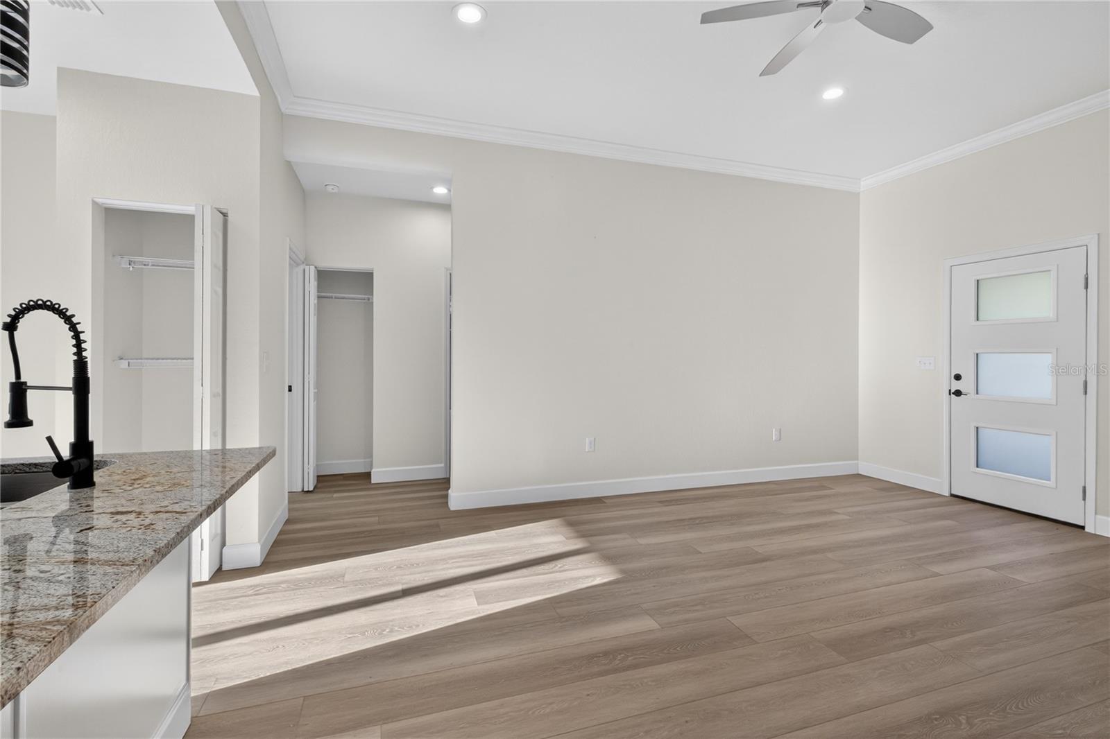 661 Ne 150th Ct Property Photo 4