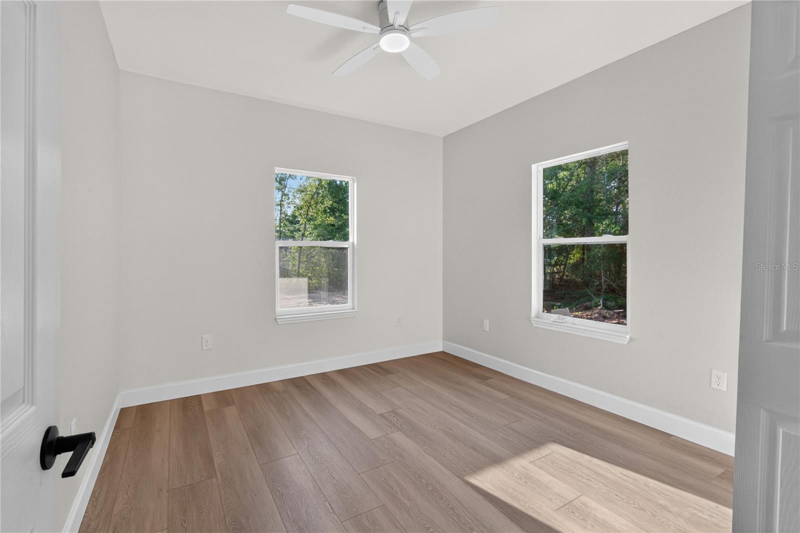 661 Ne 150th Ct Property Photo 11
