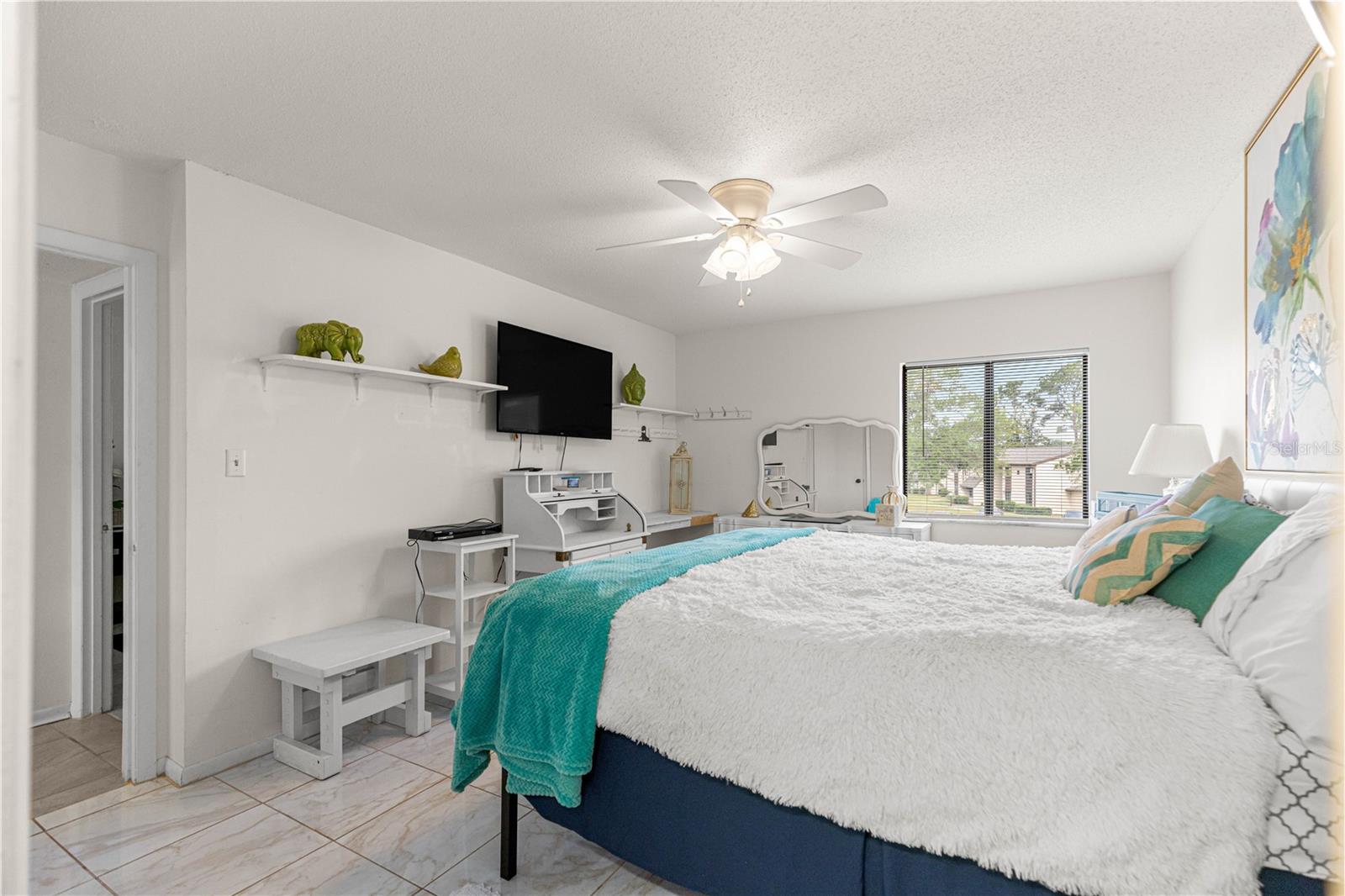 628 Midway Dr #b Property Photo 20