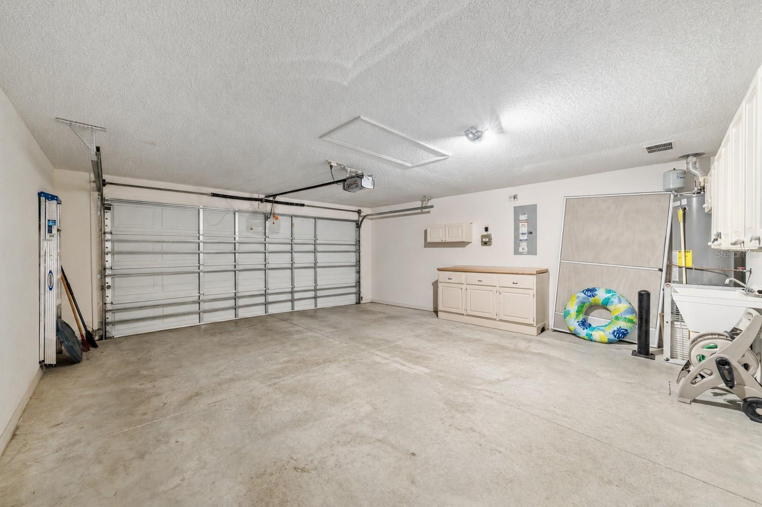 991 Barrymoore Loop Property Photo 23