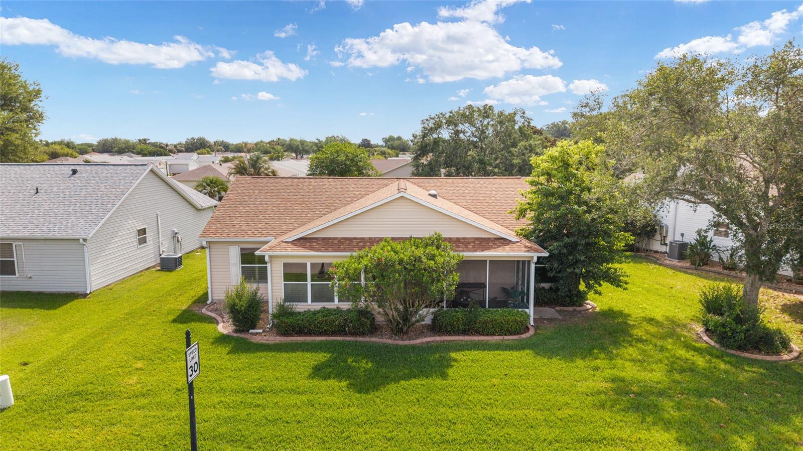 991 Barrymoore Loop Property Photo 27