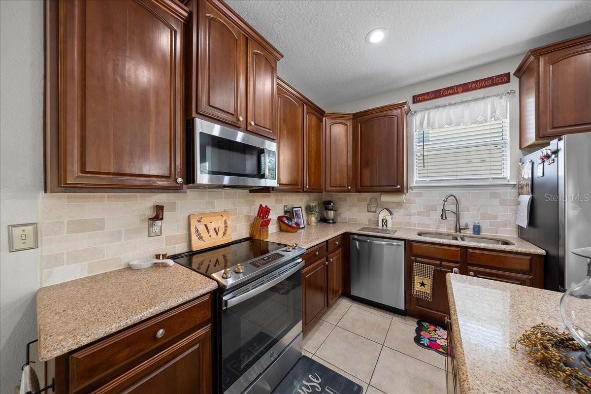 12044 Colony Lakes Blvd Property Photo 8