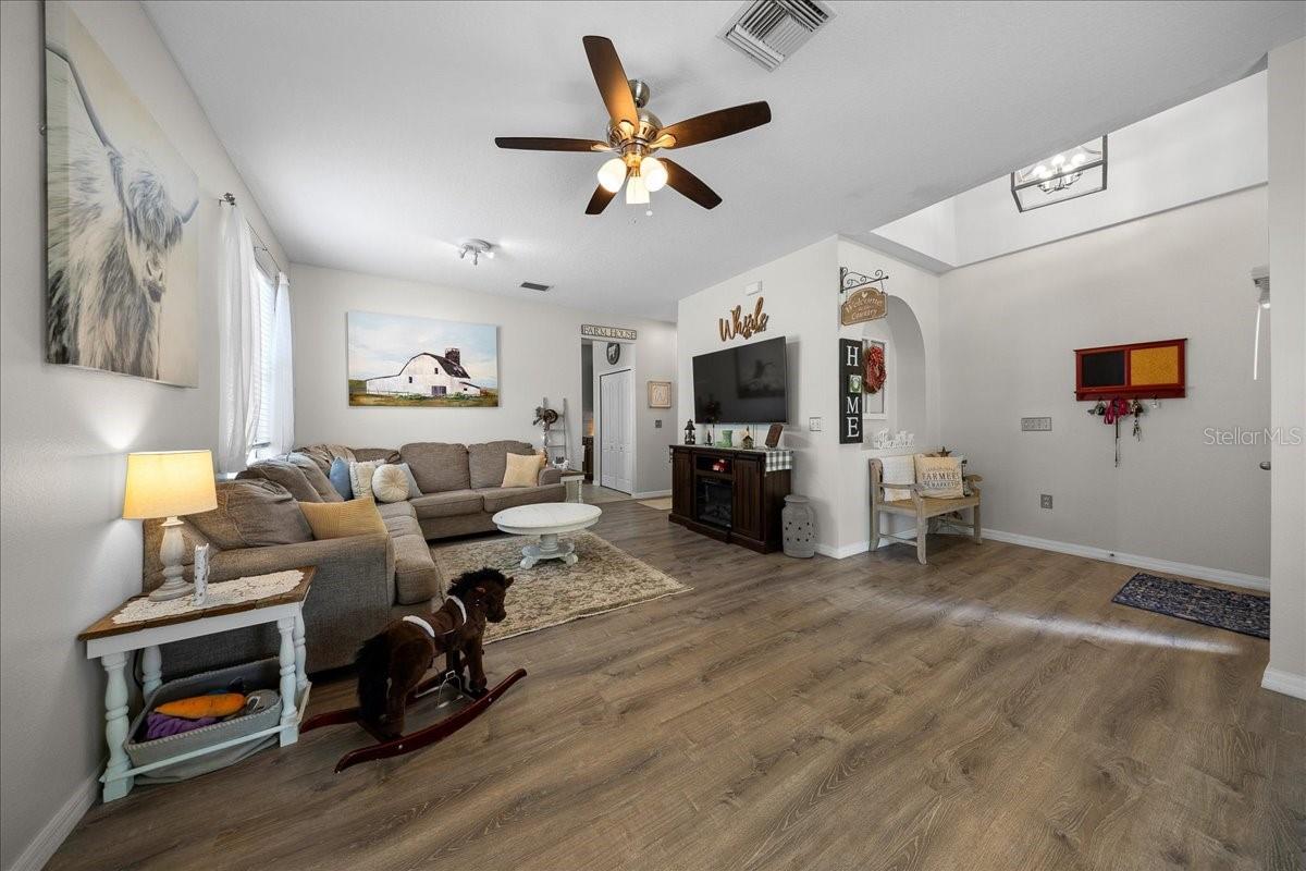 12044 Colony Lakes Blvd Property Photo 16