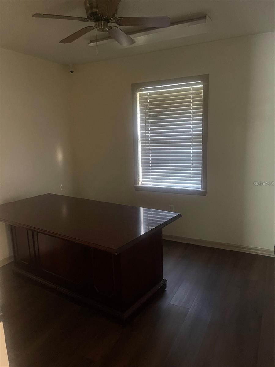1100 Se 58th Ave #a Property Photo 11