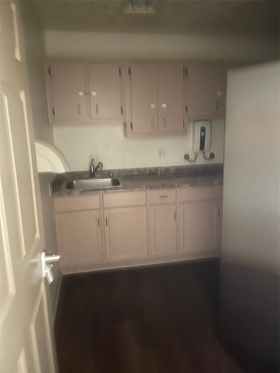 1100 Se 58th Ave #a Property Photo 13
