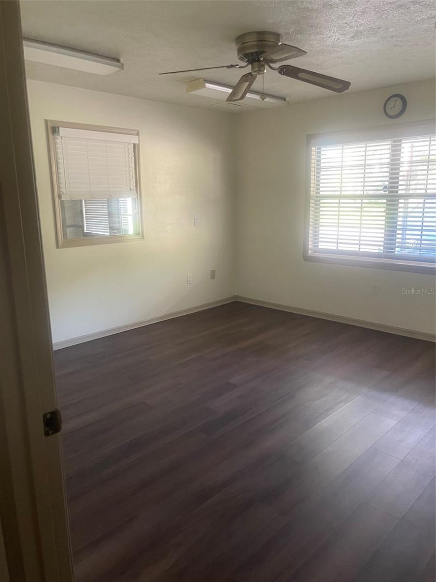 1100 Se 58th Ave #a Property Photo 15