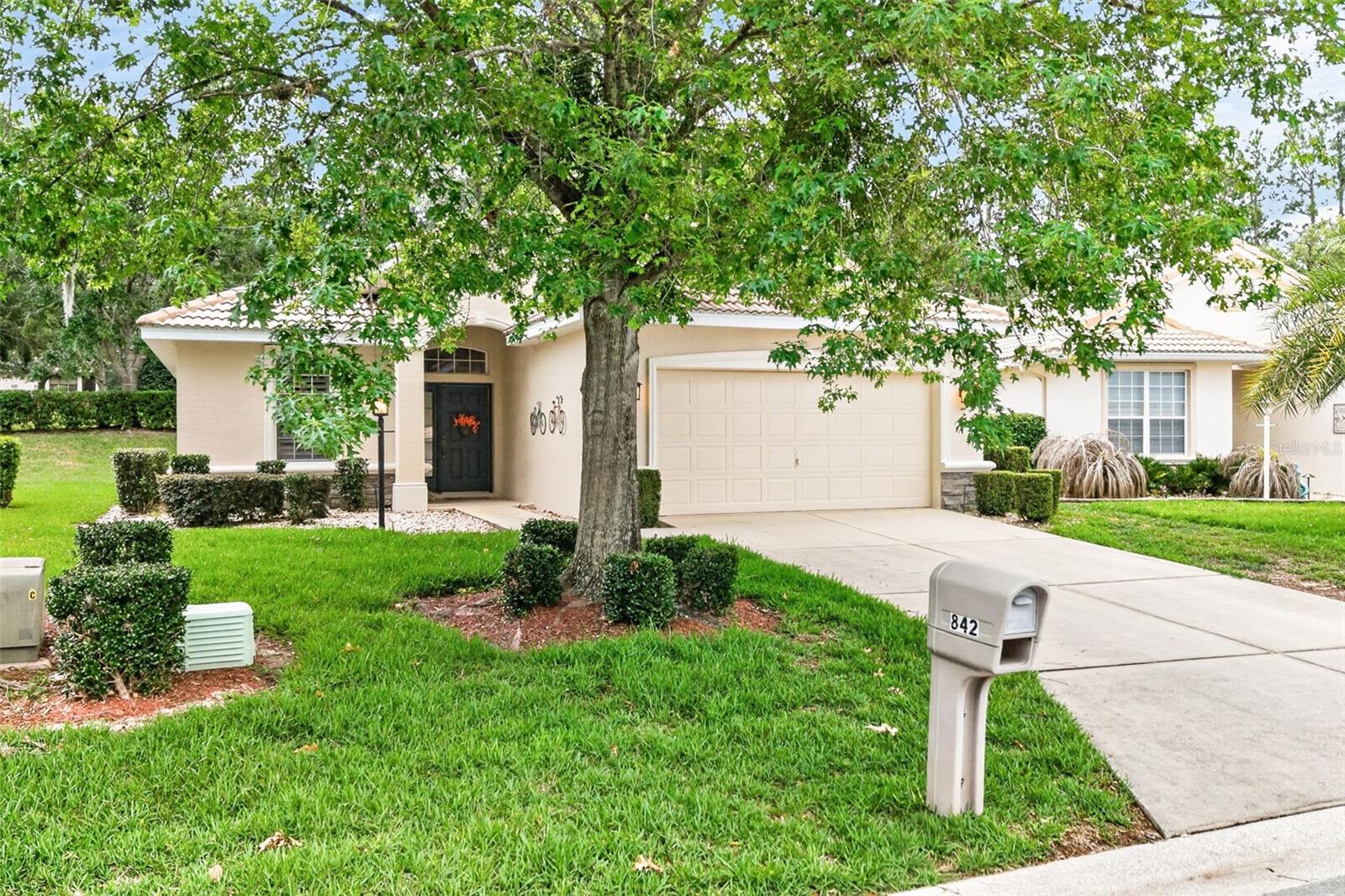 842 W Silver Meadow Loop Property Photo 6