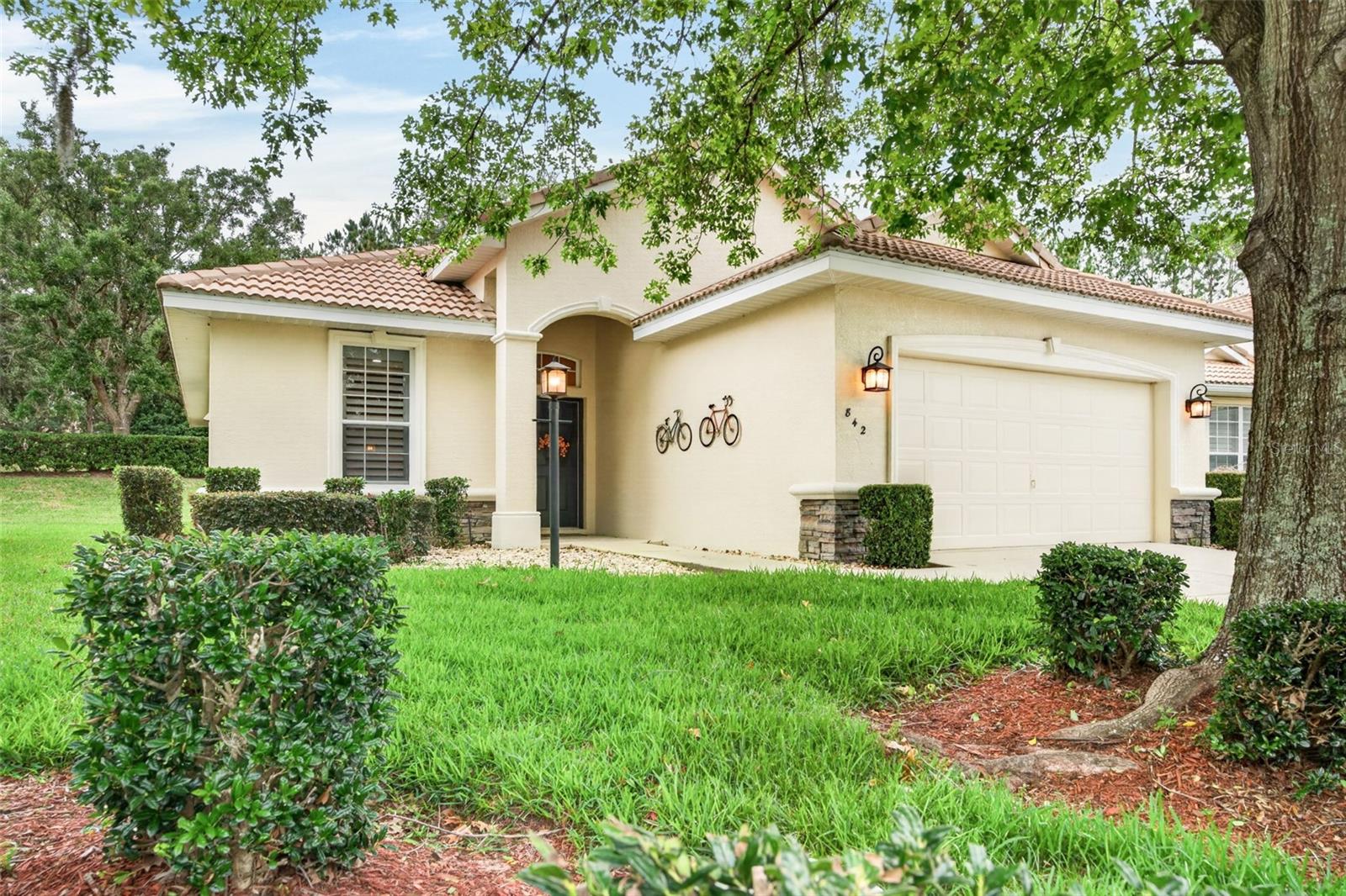 842 W Silver Meadow Loop Property Photo 8