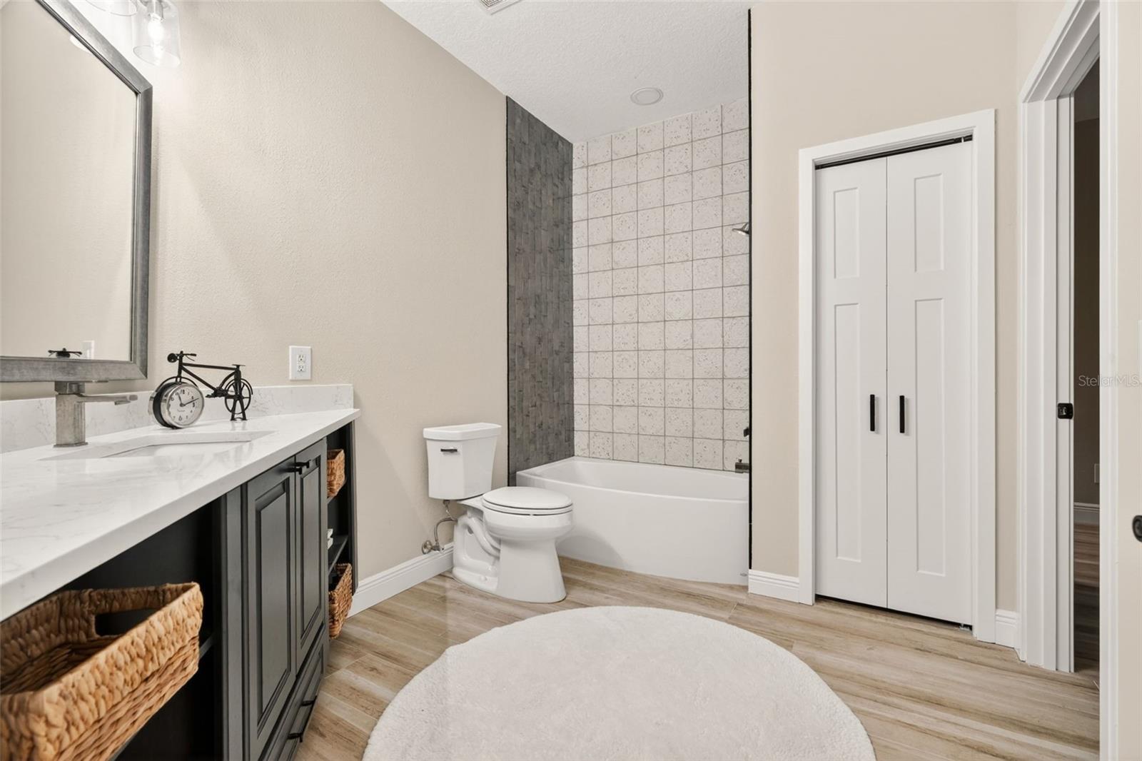 842 W Silver Meadow Loop Property Photo 33