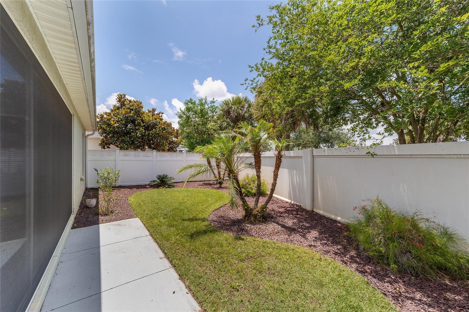 2426 Saffron Ln Property Photo 28