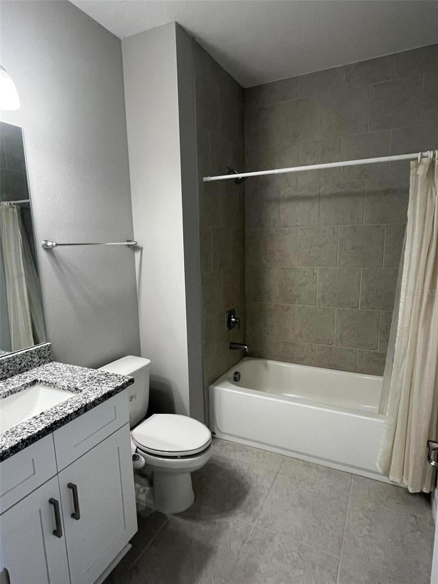 524 E Avondale Dr Property Photo 26