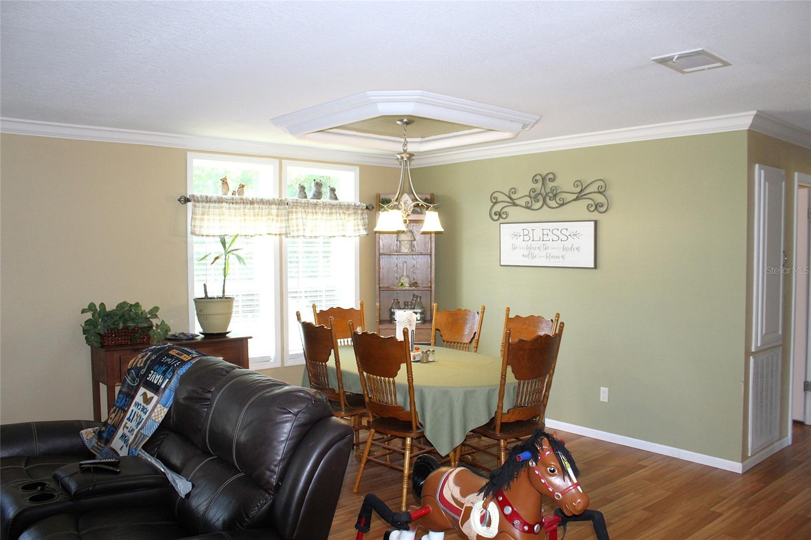 175 E San Jose St Property Photo 27
