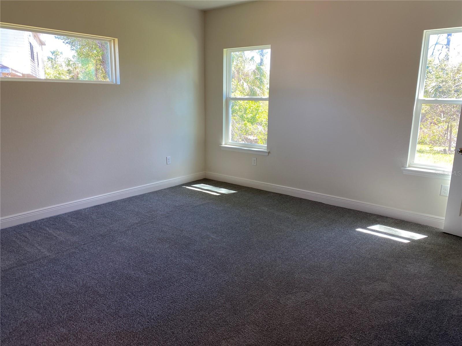 2789 Wenona Dr Property Photo 4