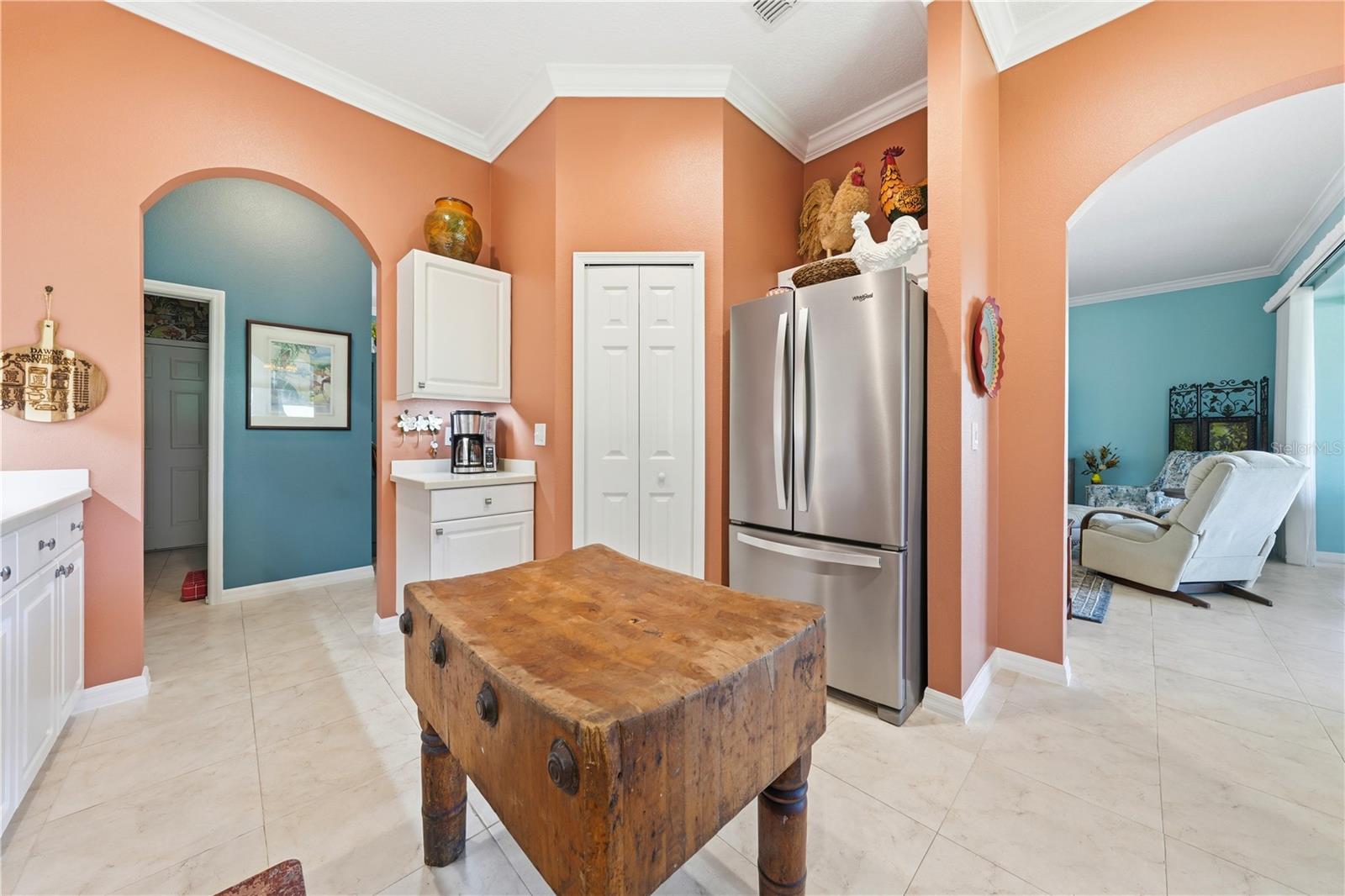 5453 Grove Mnr Property Photo 9
