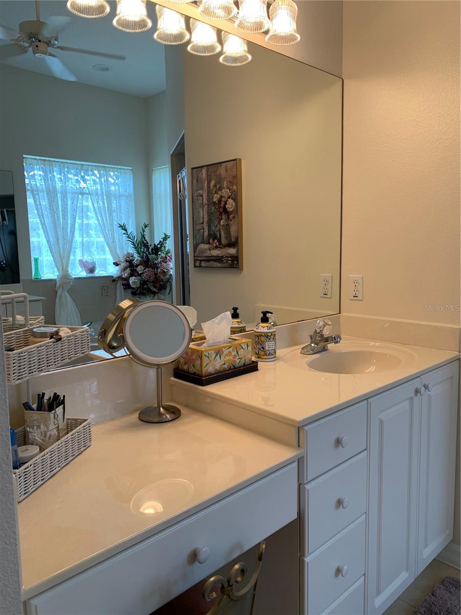 5453 Grove Mnr Property Photo 16