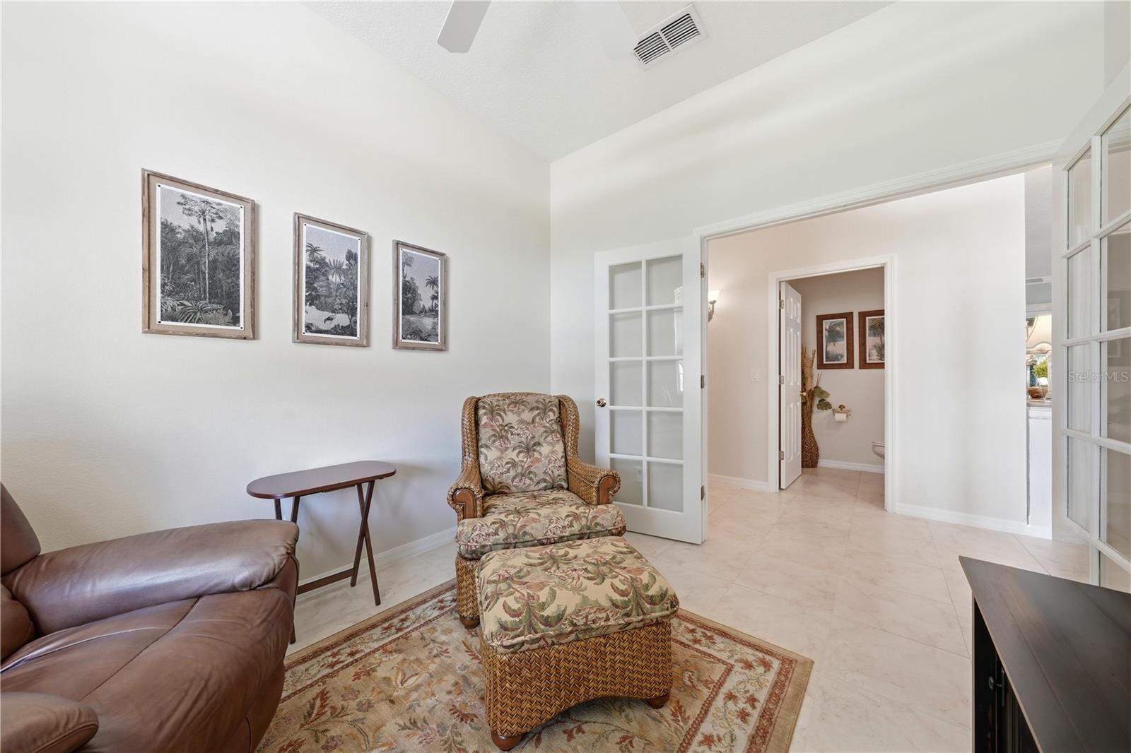 5453 Grove Mnr Property Photo 28