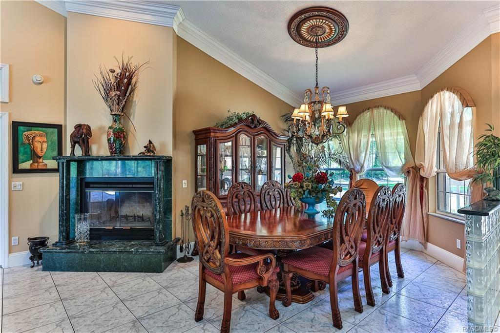 5215 N Honeycreek Ter Property Photo 8