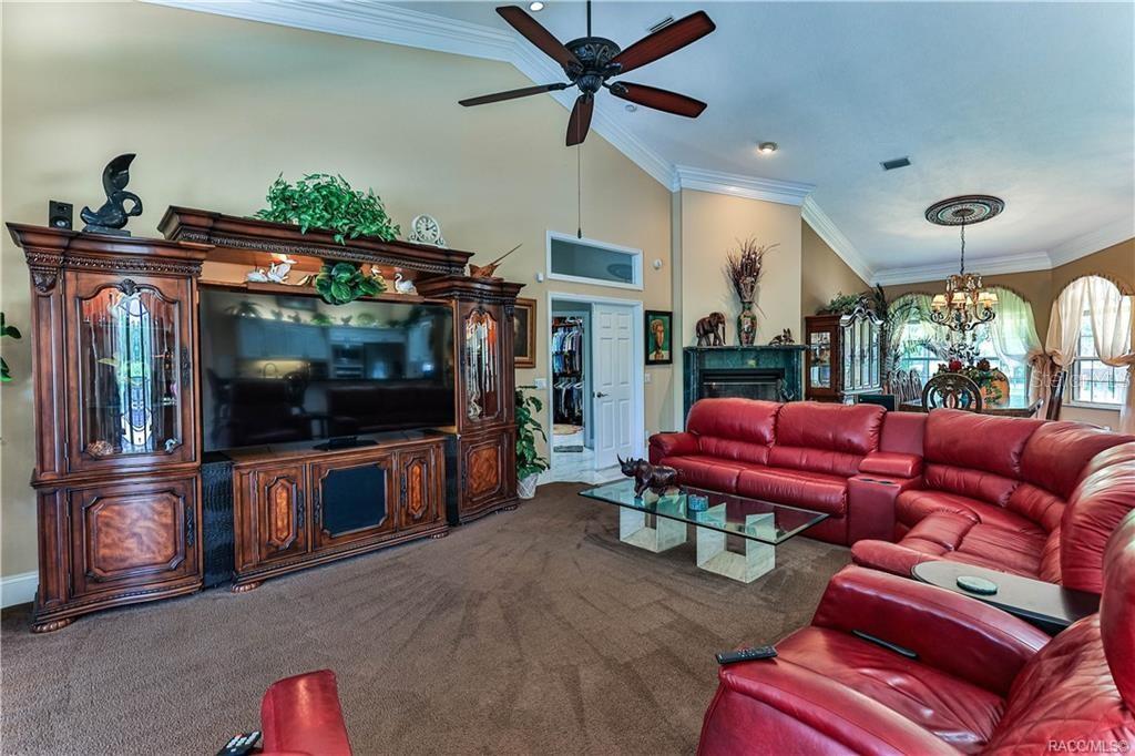 5215 N Honeycreek Ter Property Photo 10
