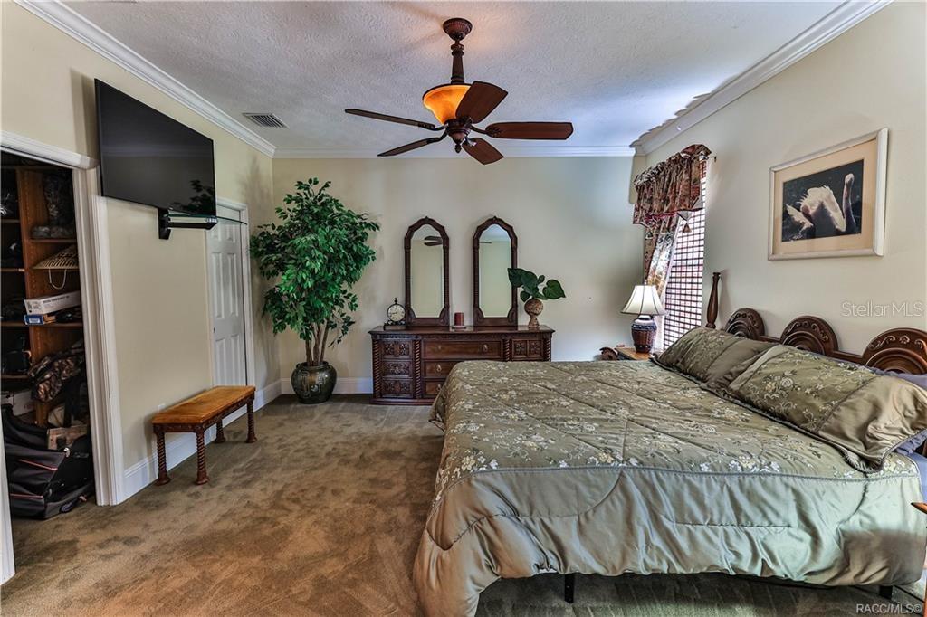 5215 N Honeycreek Ter Property Photo 36