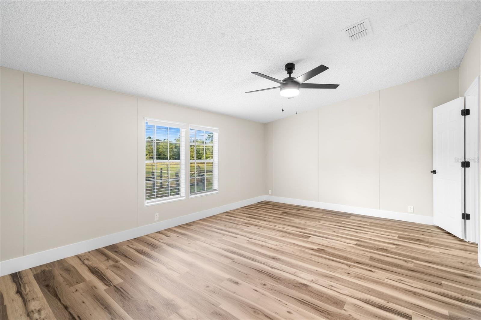 11330 Ne 84th Ct Property Photo 10