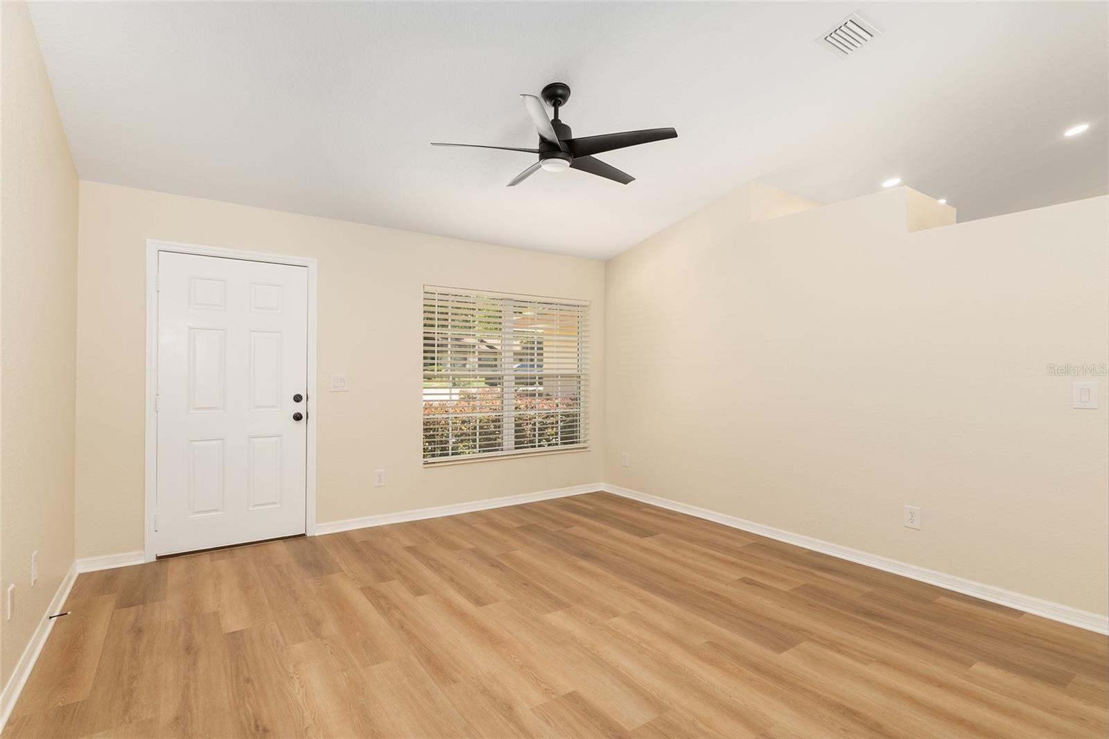 5939 Nw 65th St Property Photo 11