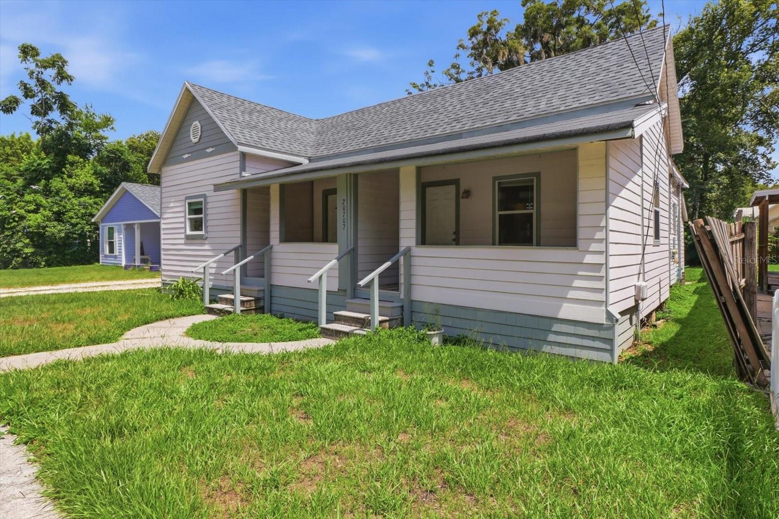 20707 Walnut St Property Photo 4