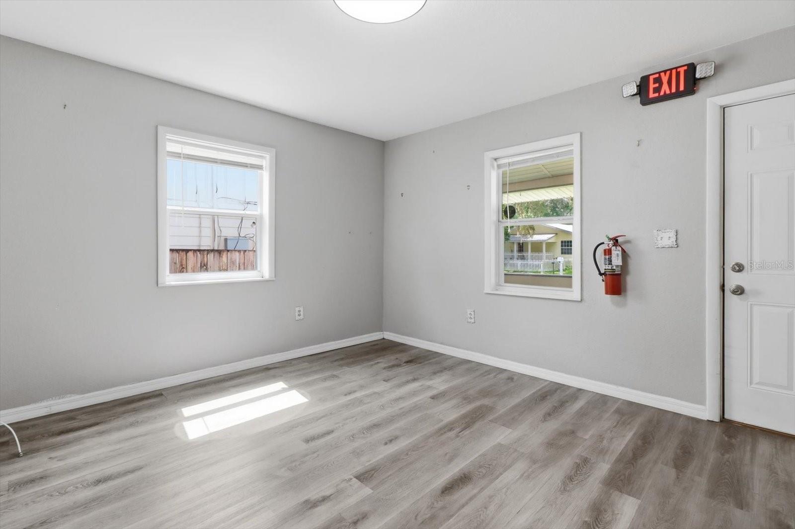 20707 Walnut St Property Photo 11