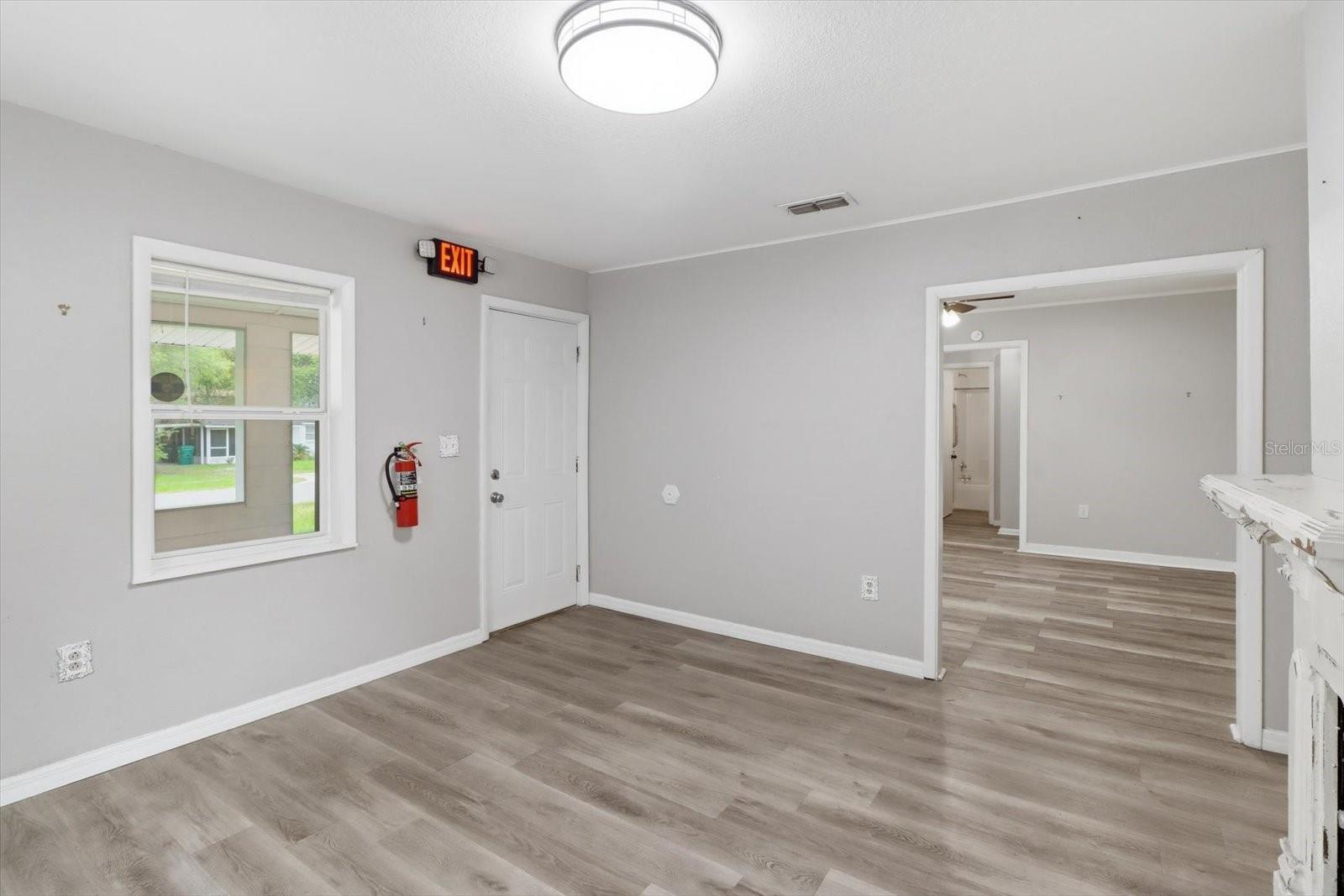 20707 Walnut St Property Photo 12