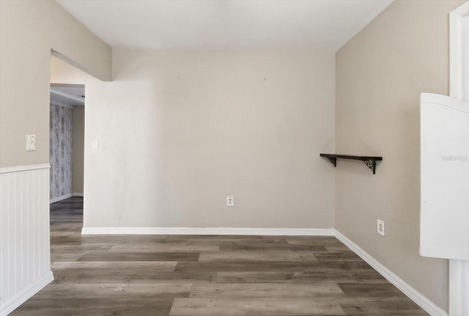 20707 Walnut St Property Photo 17