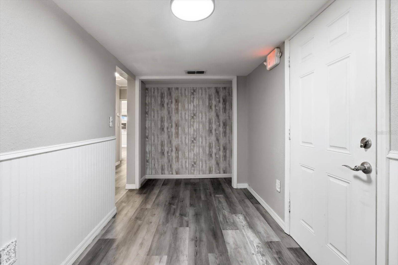 20707 Walnut St Property Photo 20