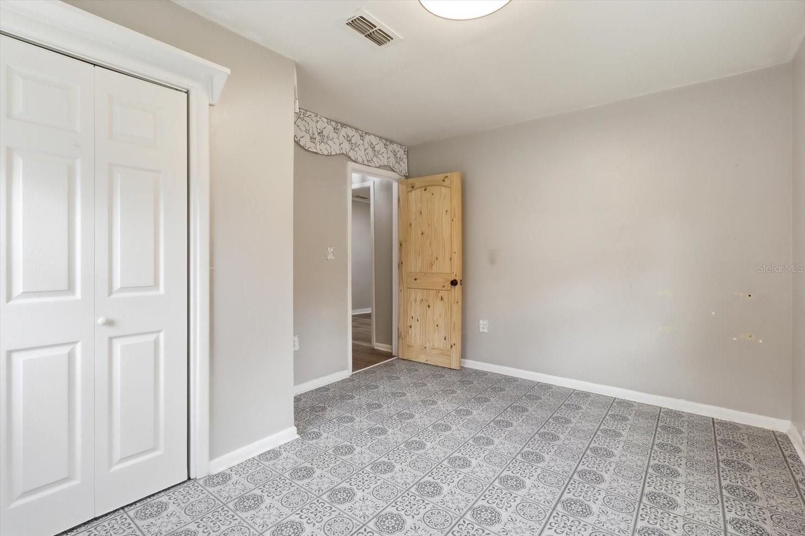 20707 Walnut St Property Photo 26