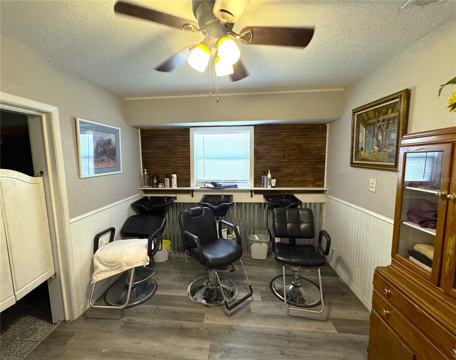 20707 Walnut St Property Photo 35