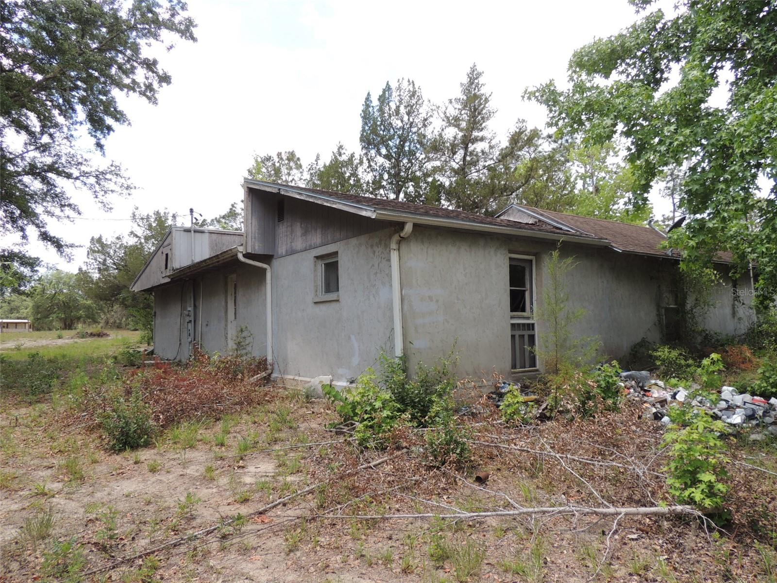 11351 Se 32nd Pl Property Photo 6